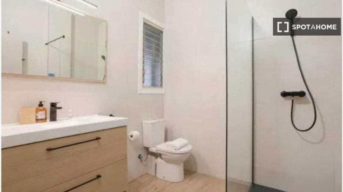 Propiedades en venta y alquiler en España photo 5
