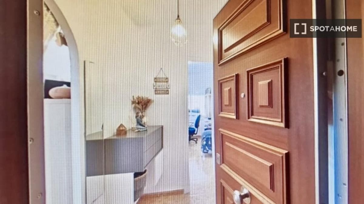 Properties for sale and rent in Spain photo 5
