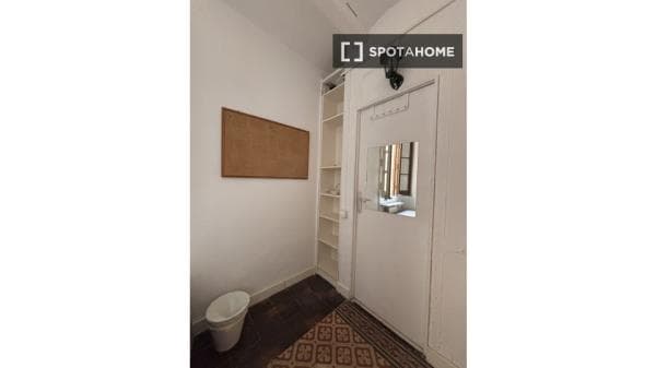 Se alquila habitación en l'Antiga Esquerra de l'Eixample, Barcelona thumbnail 2
