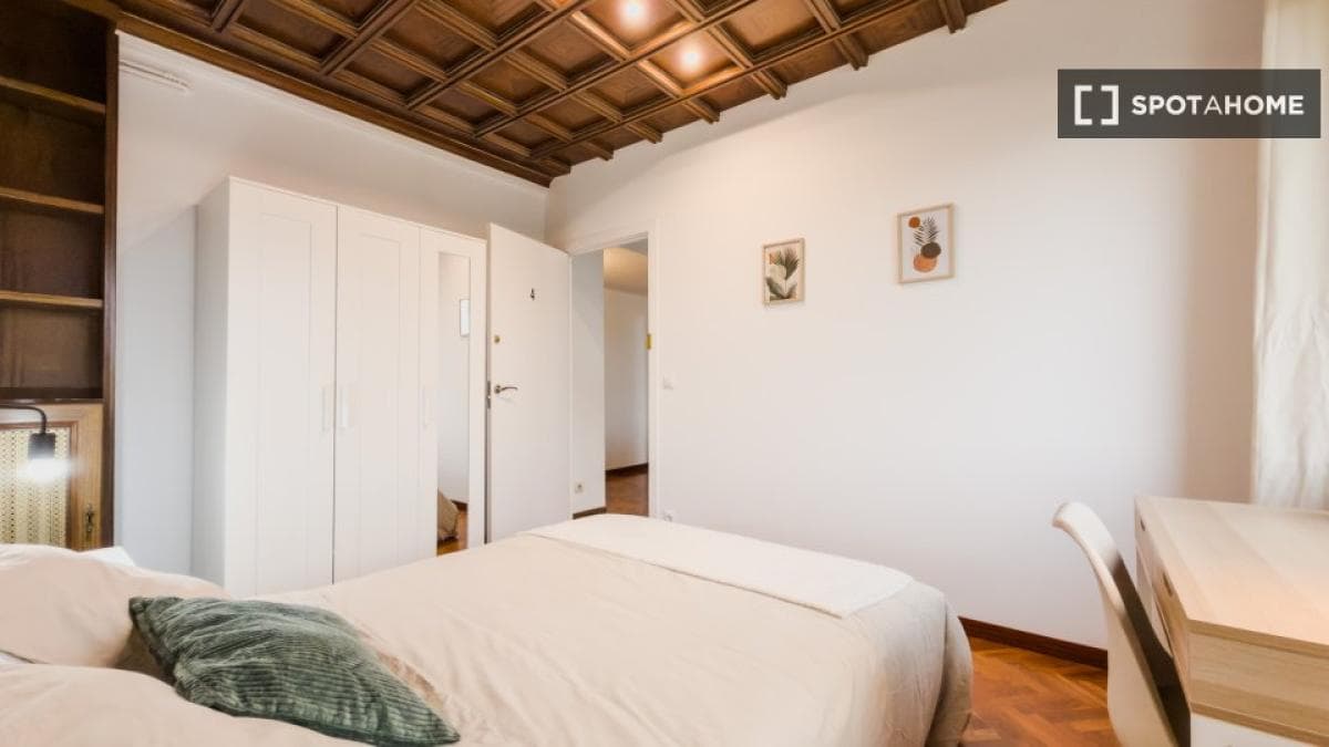 Properties for sale and rent in Spain photo 3