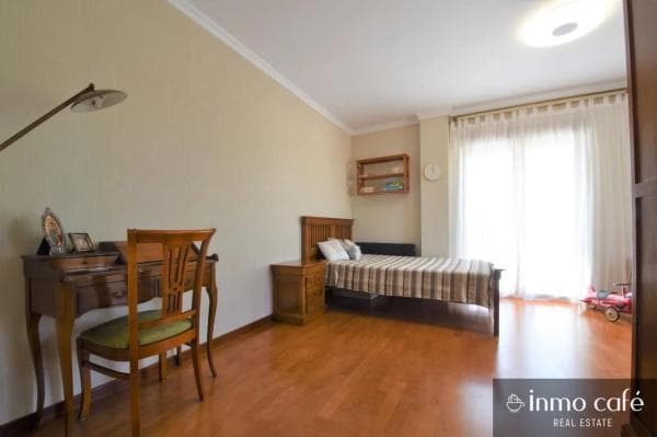 Casa independiente en calle de los Almendros thumbnail 1