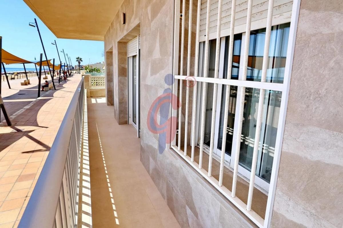 Venta de piso en Avenida de La Libertad, 1, Guardamar del Segura
photo 5
