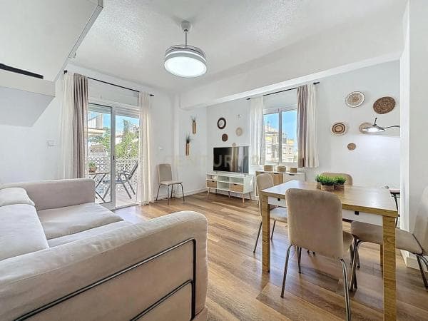 Piso en venta en Avenida del Velero, 29, Pilar de la Horadada
thumbnail 1