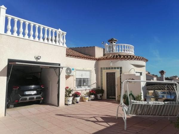 Chalet independiente en venta en Calle Río Seco, San Miguel de Salinas
thumbnail 1