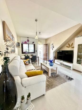 Квартира на продажу на Avenida Laguna Azul, Торревьеха photo 1