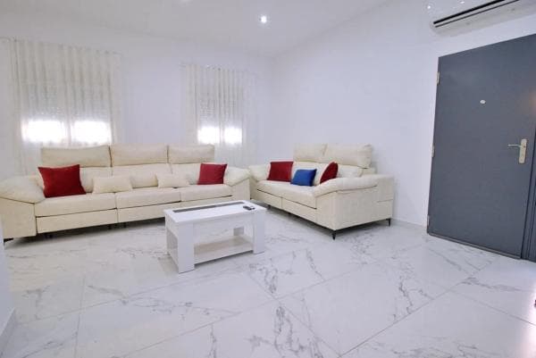 Piso en venta en Barrio Carrús Este, Elche / Elx
photo 1