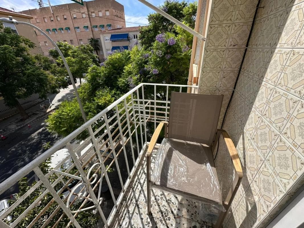 Venta de piso en Calle Victoriano Ximénez de Couder, Alicante / Alacant
photo 3