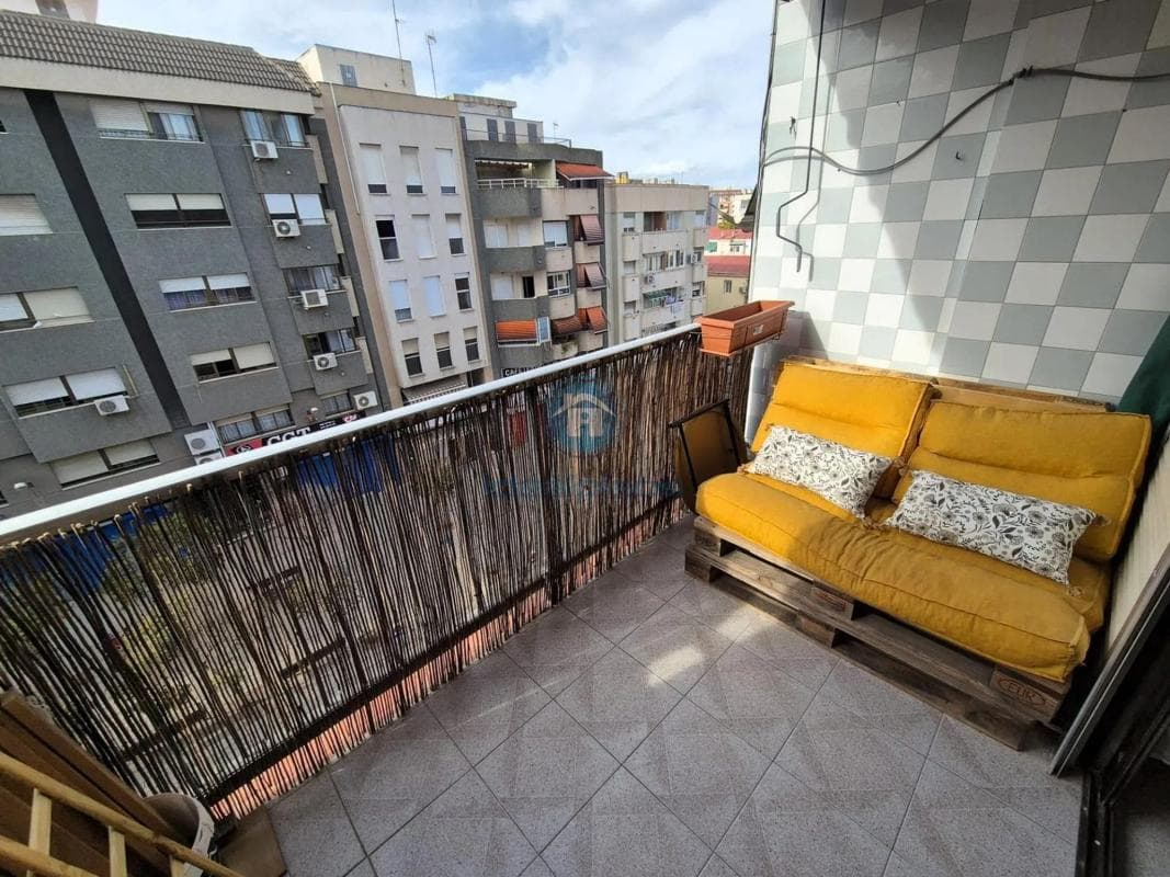 Venta de piso en AV JOSE REUS GARCIA, Alicante / Alacant
photo 5