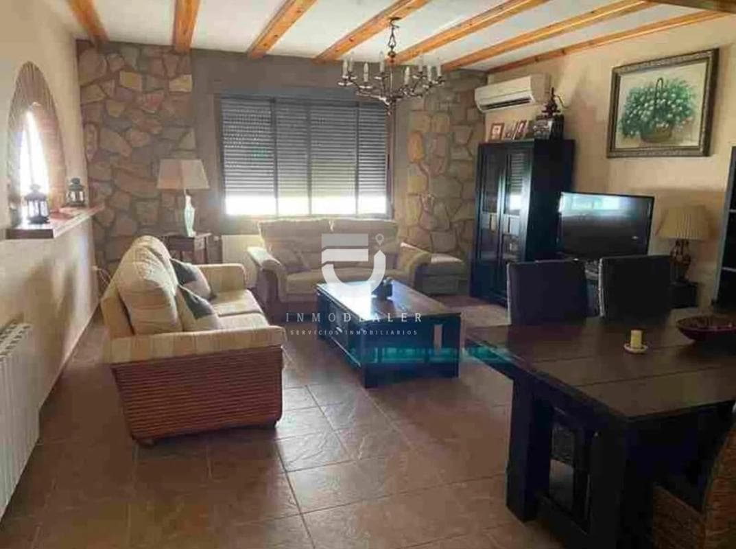 Propiedades en venta y alquiler en España photo 2