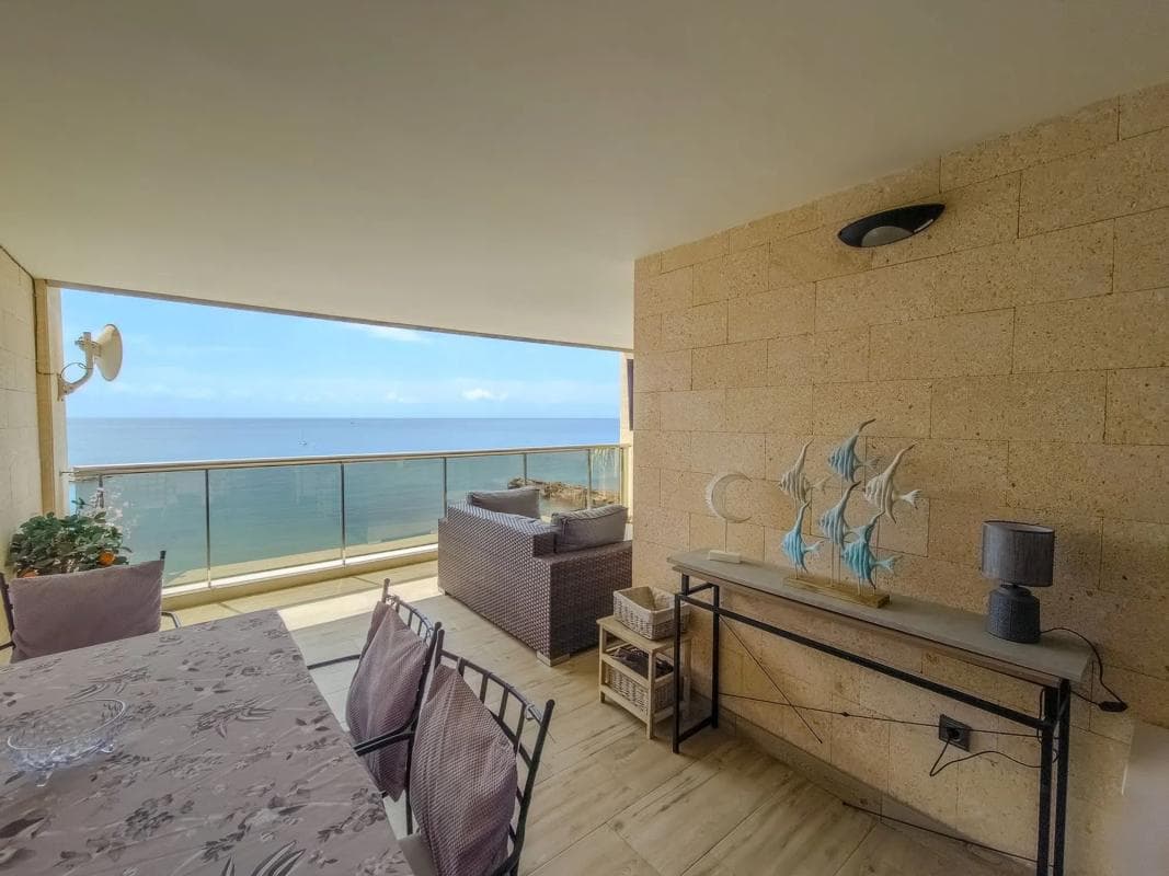 Sale of apartment in Zona de Mascarat, Altea
photo 2