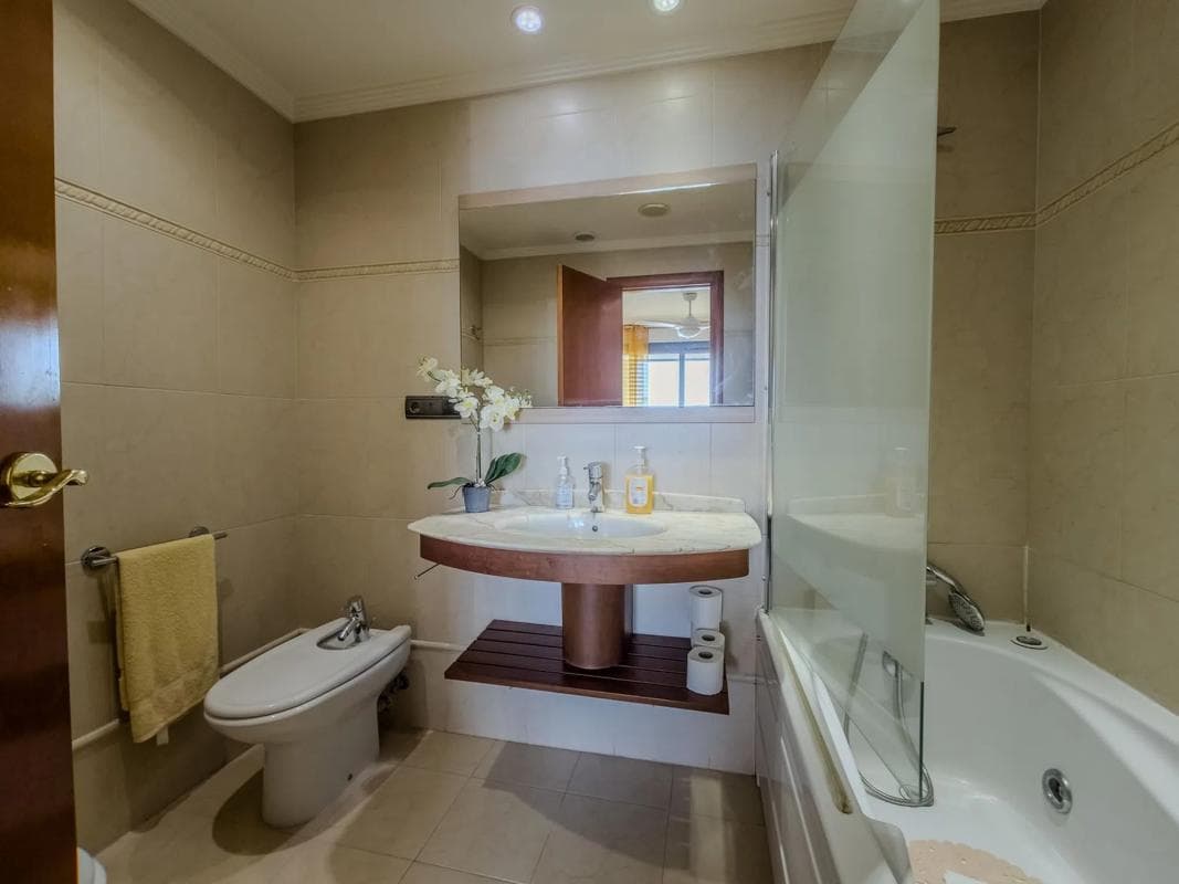 Sale of apartment in Zona de Mascarat, Altea
photo 5