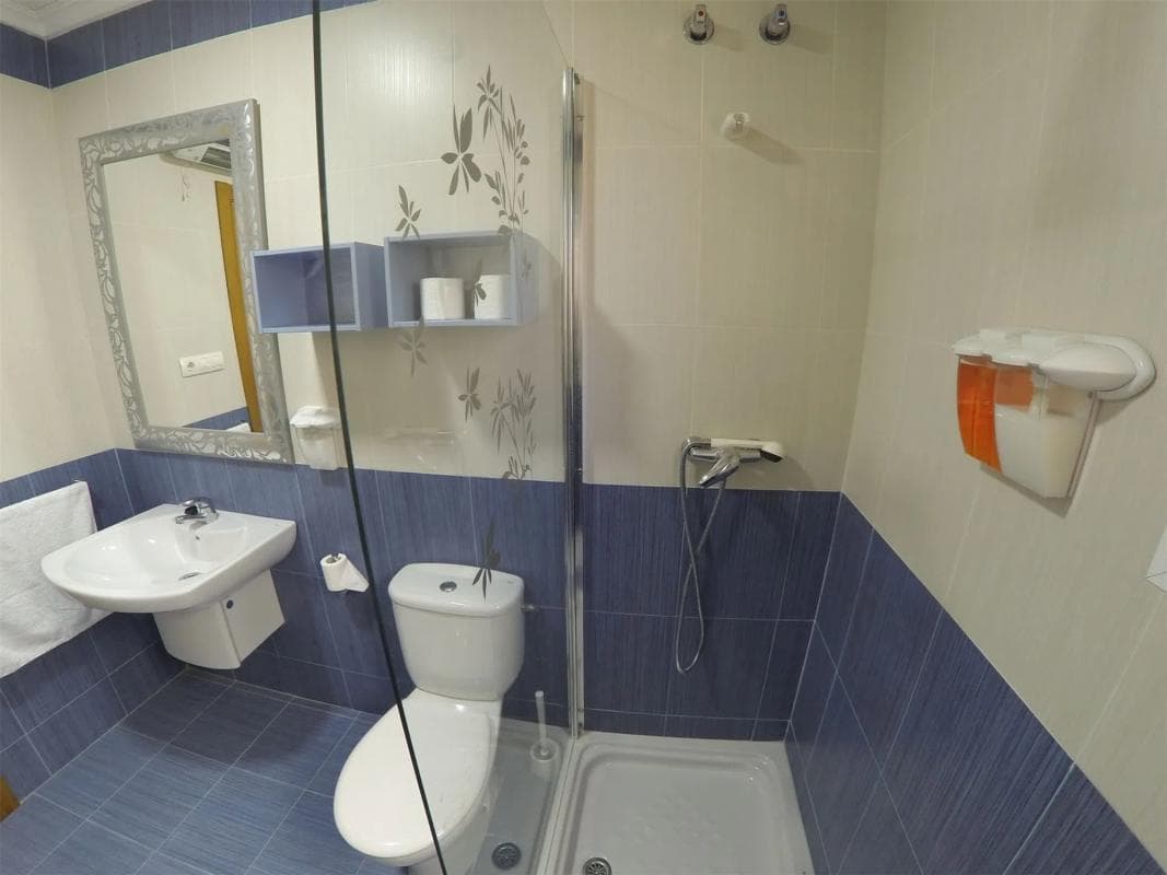 Propiedades en venta y alquiler en España photo 5