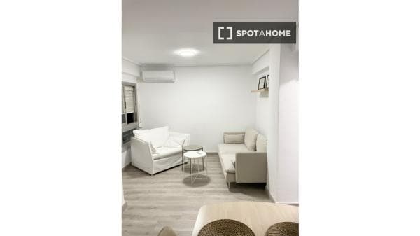 Habitación en piso compartido en valència thumbnail 2