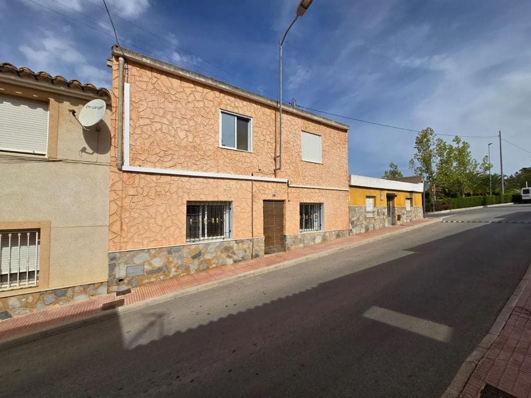 Propiedades en venta y alquiler en España photo 3