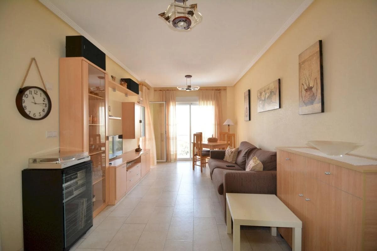 Venta de piso en Avenida del Puerto, Guardamar del Segura
photo 3
