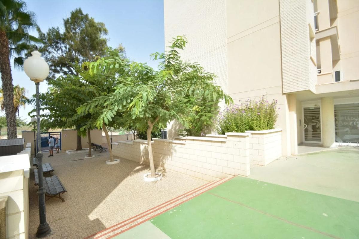 Venta de piso en Avenida del Puerto, Guardamar del Segura
photo 4