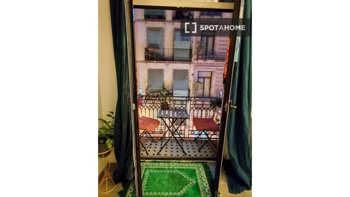 Propiedades en venta y alquiler en España photo 2