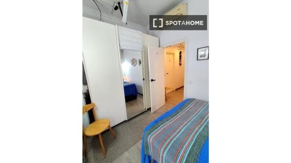Habitación en piso compartido en alquiler, El Raval, Barcelona thumbnail 2