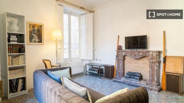 Habitación en piso compartido en valència thumbnail 2