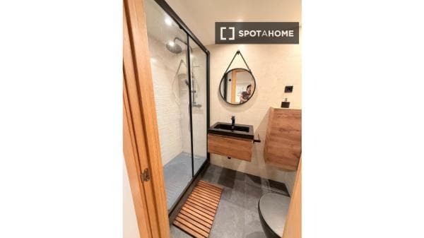 Piso en alquiler en Carrer de Galceran Marquet , Barcelona thumbnail 2