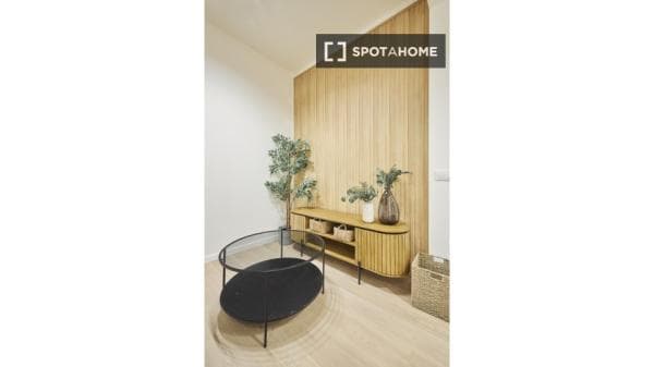 Apartment for rent in Calle del Gral. Pardiñas , Madrid thumbnail 2