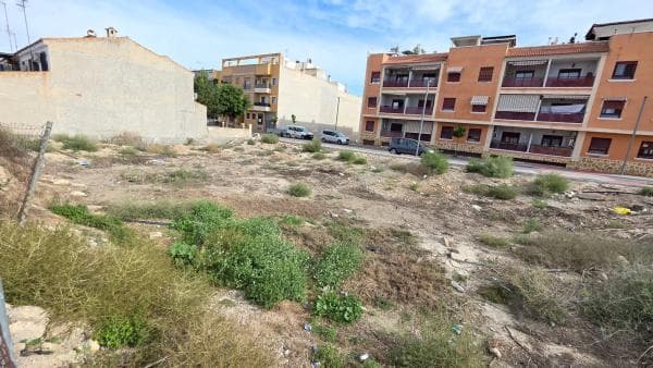 Terreno en calle Guardamar del Segura, 7 photo 1