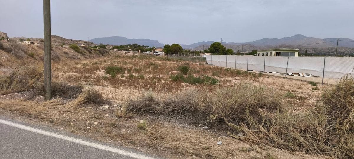Terreno en venta en Cañada del Fenollar, Alicante photo 3