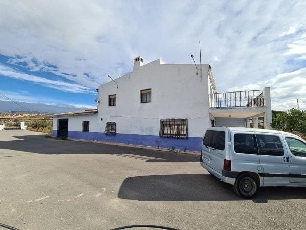 Rustic farm for sale in Sax , Sax photo 4