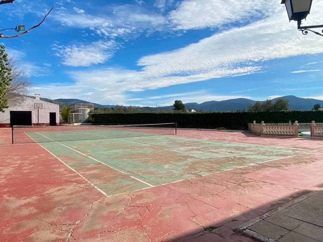 Propiedades en venta y alquiler en España photo 5
