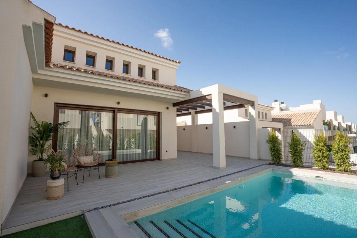 Properties for sale and rent in Spain photo 3
