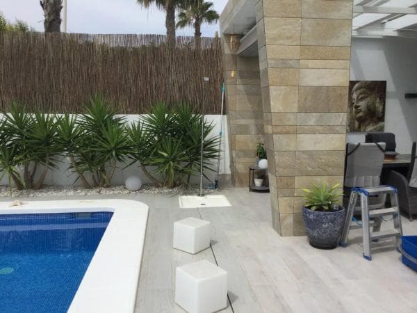 Casa independiente en calle Catral, 44 thumbnail 2