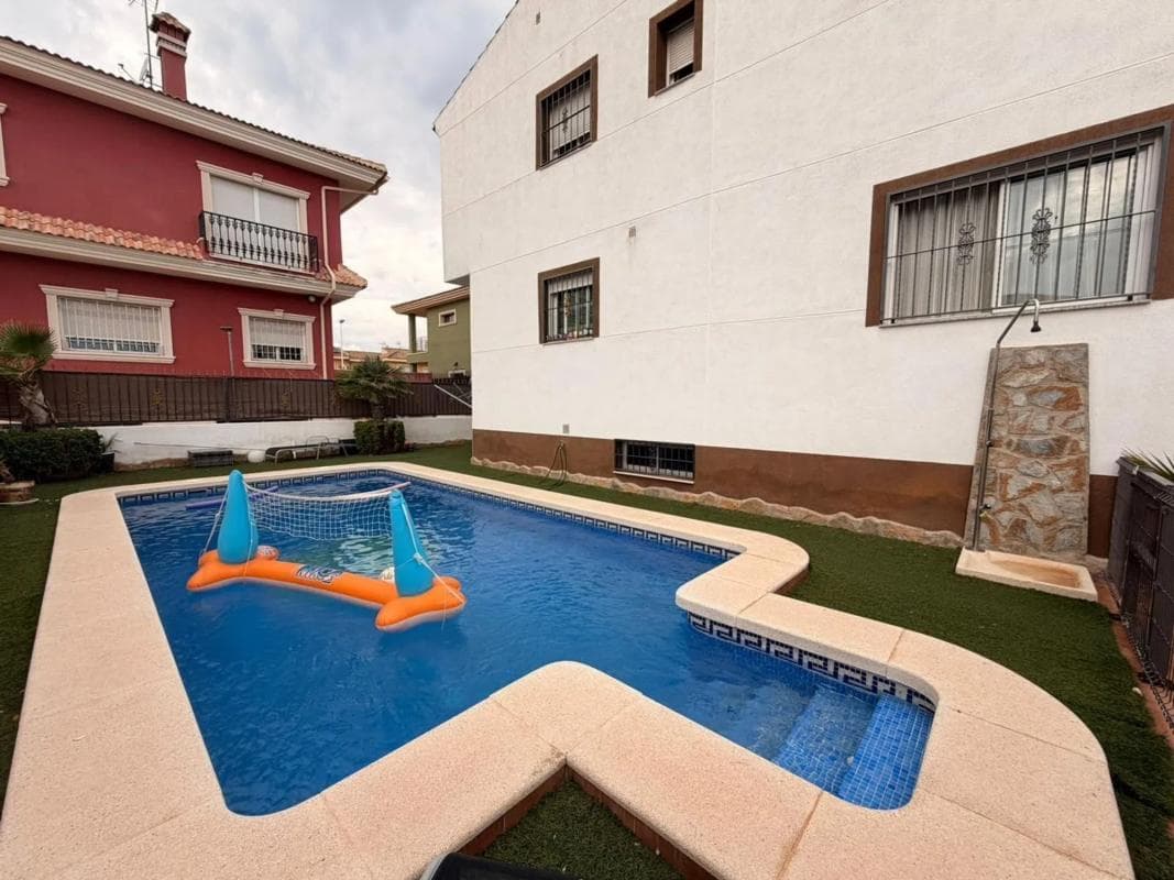 Propiedades en venta y alquiler en España photo 4