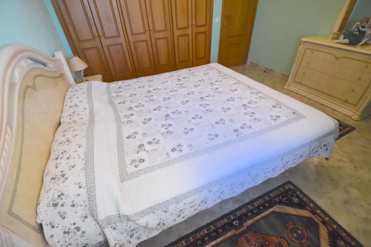 Properties for sale and rent in Spain photo 2