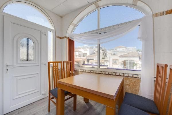Casa independiente en calle Extremadura thumbnail 2
