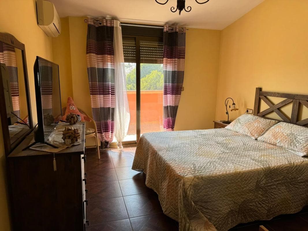 Propiedades en venta y alquiler en España photo 2