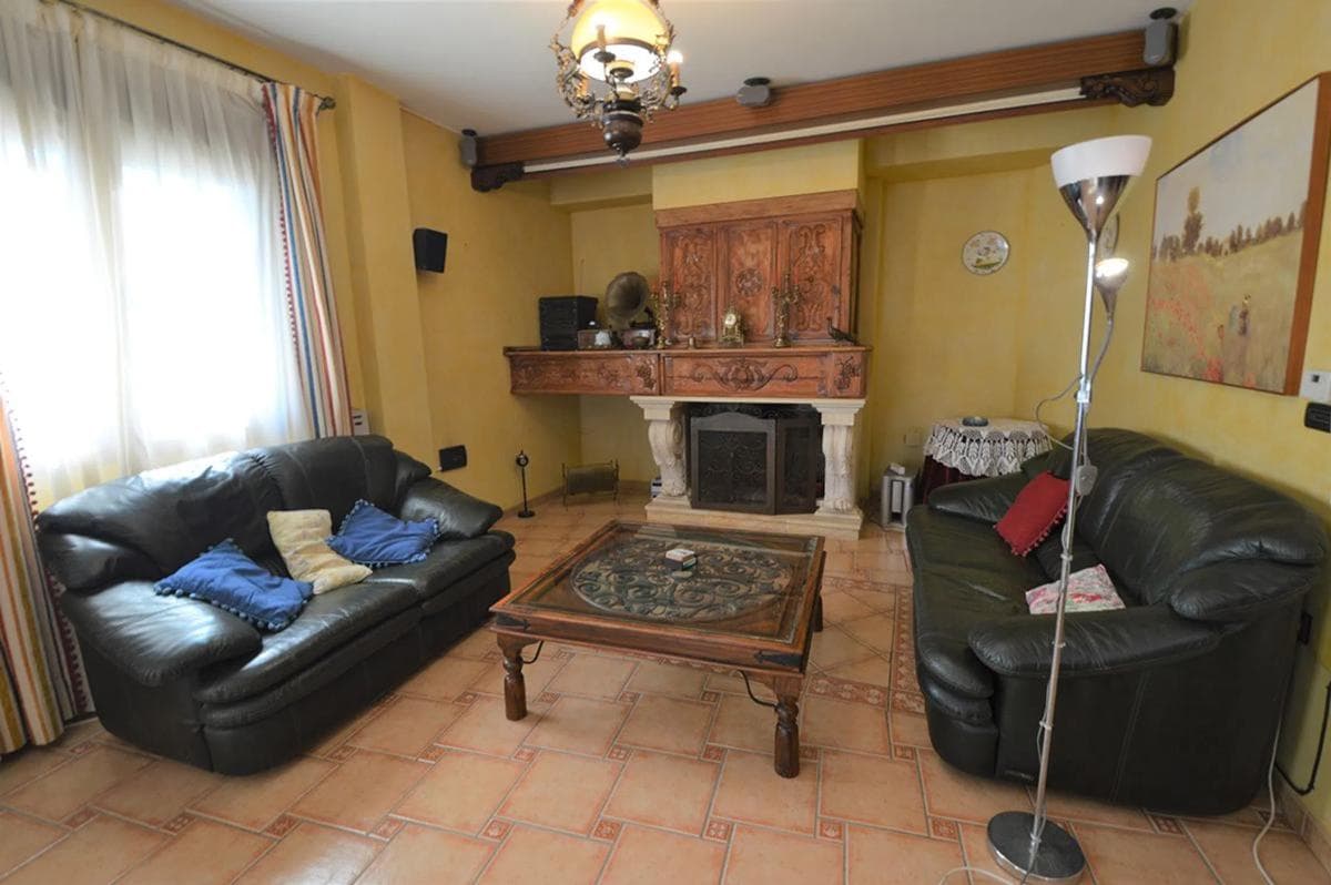 Propiedades en venta y alquiler en España photo 3