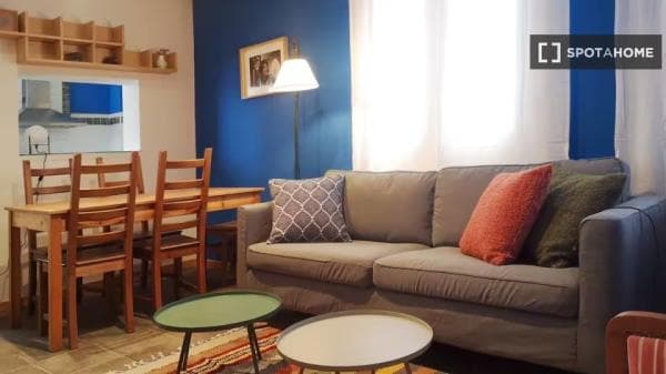 Apartment for rent in Calle de la Magdalena , Madrid thumbnail 1