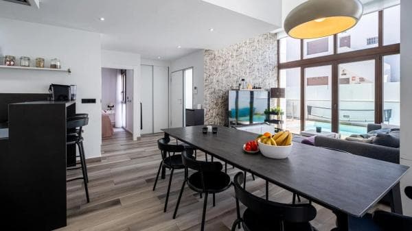 Casa independiente en calle Calpe thumbnail 1