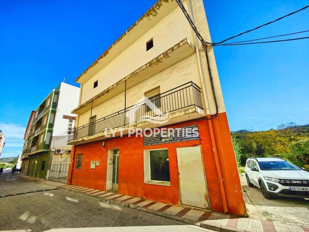 Propiedades en venta y alquiler en España photo 4
