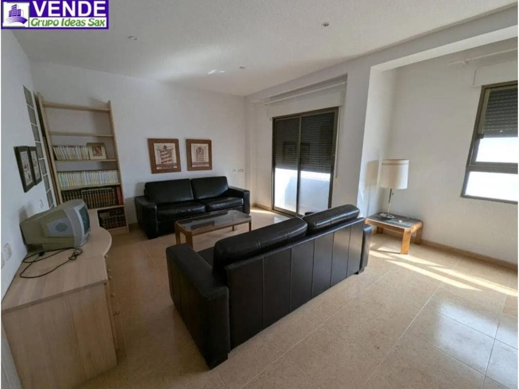 Propiedades en venta y alquiler en España photo 2