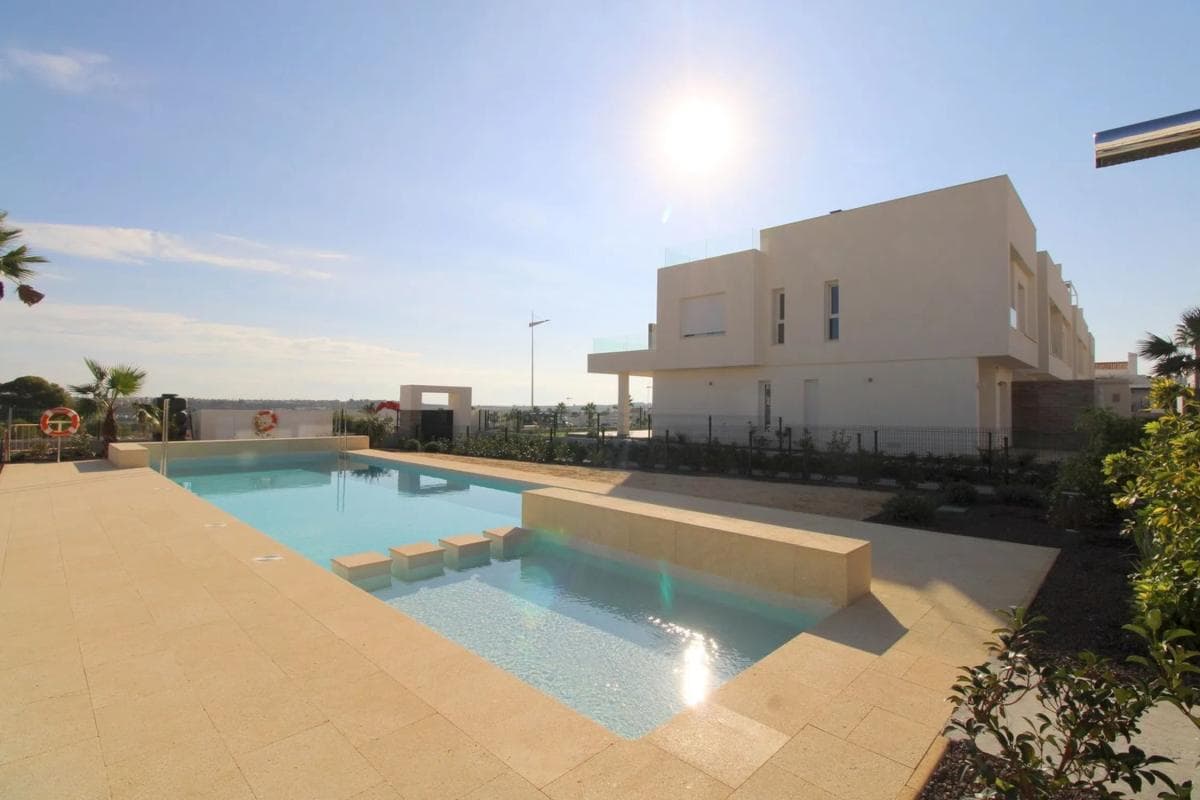 Sale of apartment in Algorfa, Algorfa
photo 2