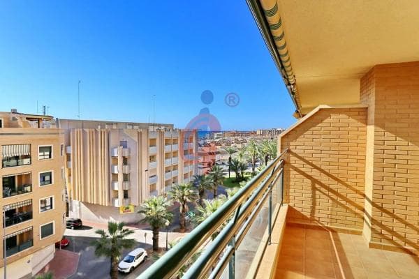 Piso en venta en Puerta de Damasco, 2, Guardamar del Segura
thumbnail 1