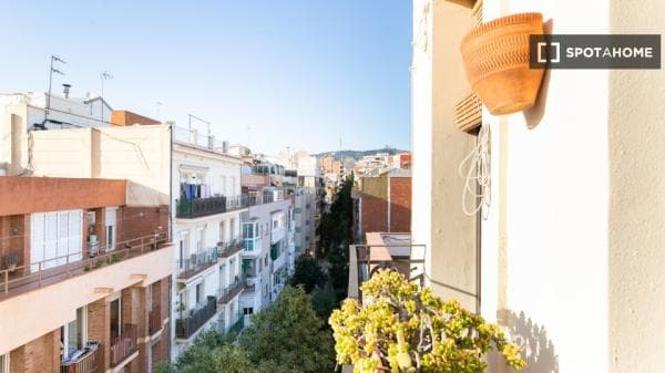 Piso en alquiler en Carrer de Galileu 4º 2ª , Barcelona thumbnail 2