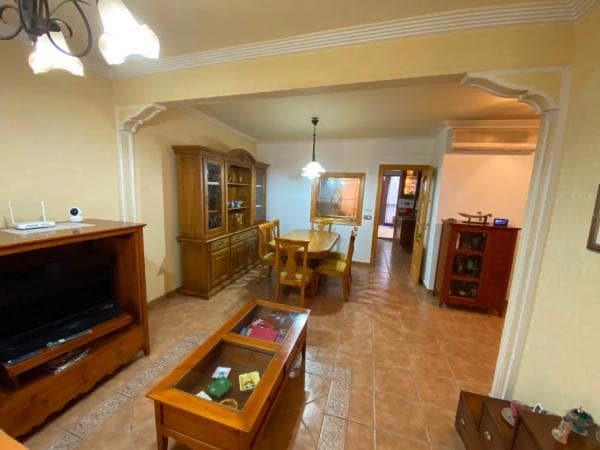 Chalet wolnostojący na sprzedaż w Calle de Colón, Saks thumbnail 2