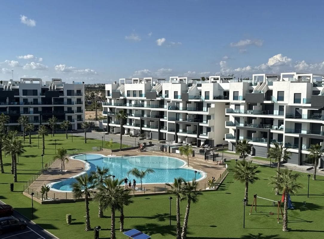 Sale of apartment in Calle el Tomello, 32, Guardamar del Segura
photo 2