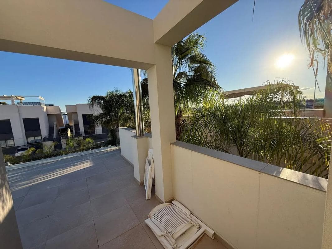 Properties for sale and rent in Spain photo 3