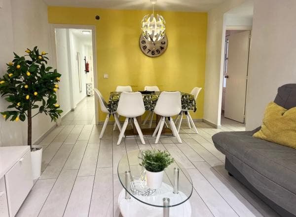 Piso en venta en CL VALENCIA, Torrevieja
photo 1