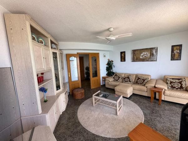Piso en venta en Avenida Doctor Gregorio Marañón, 49 A, Torrevieja
thumbnail 1