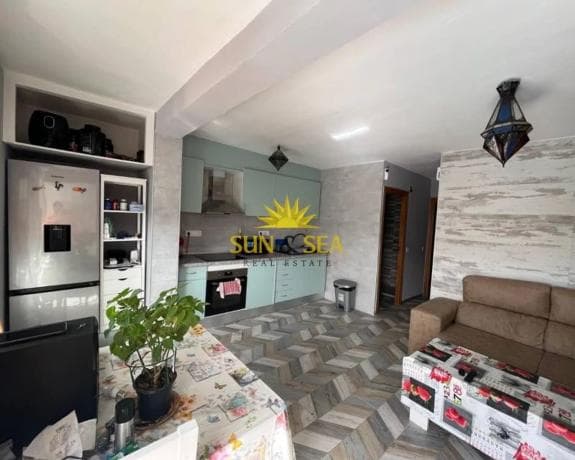 Chalet independiente en venta en Barrio La Siesta - El Salado - Torreta, Torrevieja
photo 1