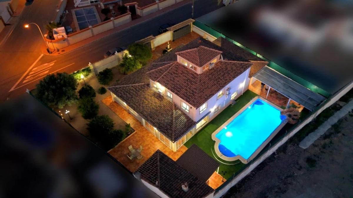 Propiedades en venta y alquiler en España photo 3